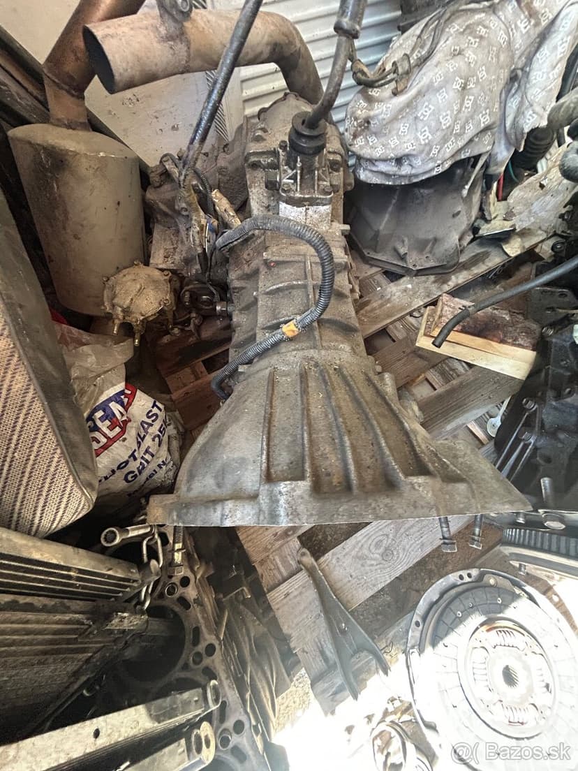 Toyota land cruiser 70