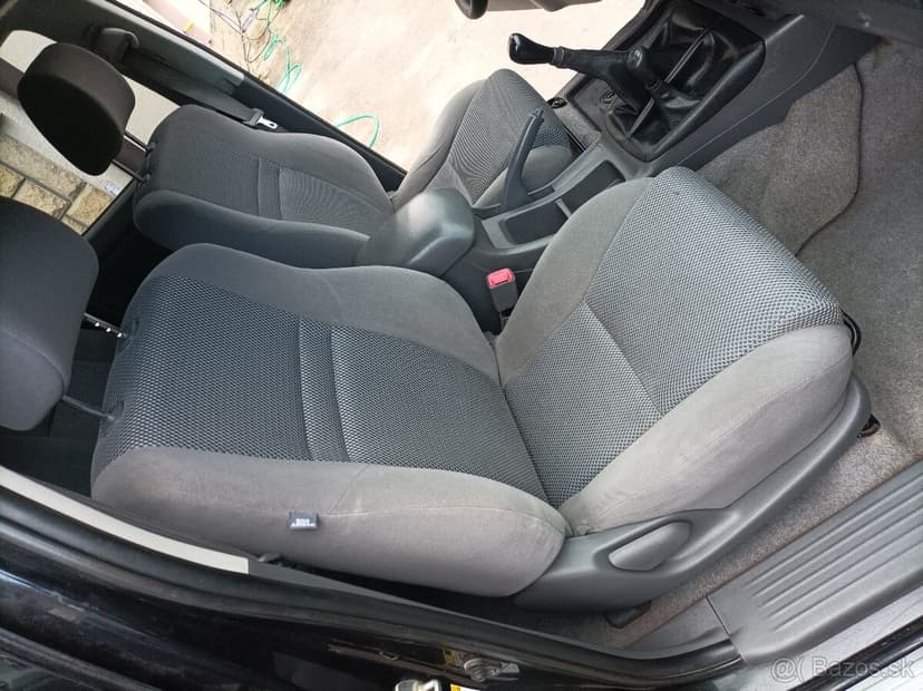 toyota Hilux 3.0 4x4 manuál